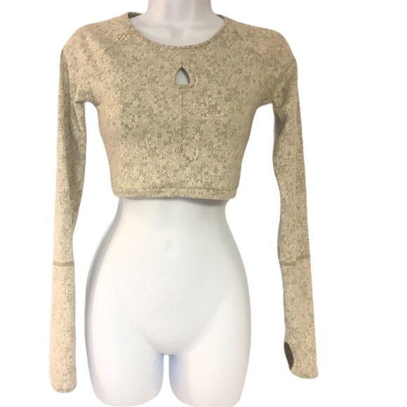 Gymshark Tops - Gymshark Fleur Textured Crop Top